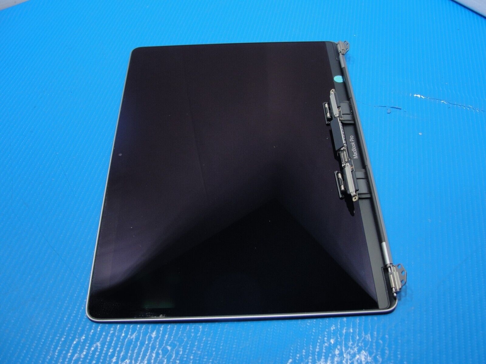 MacBook Pro A2289 13 MacBook Pro A2289 13